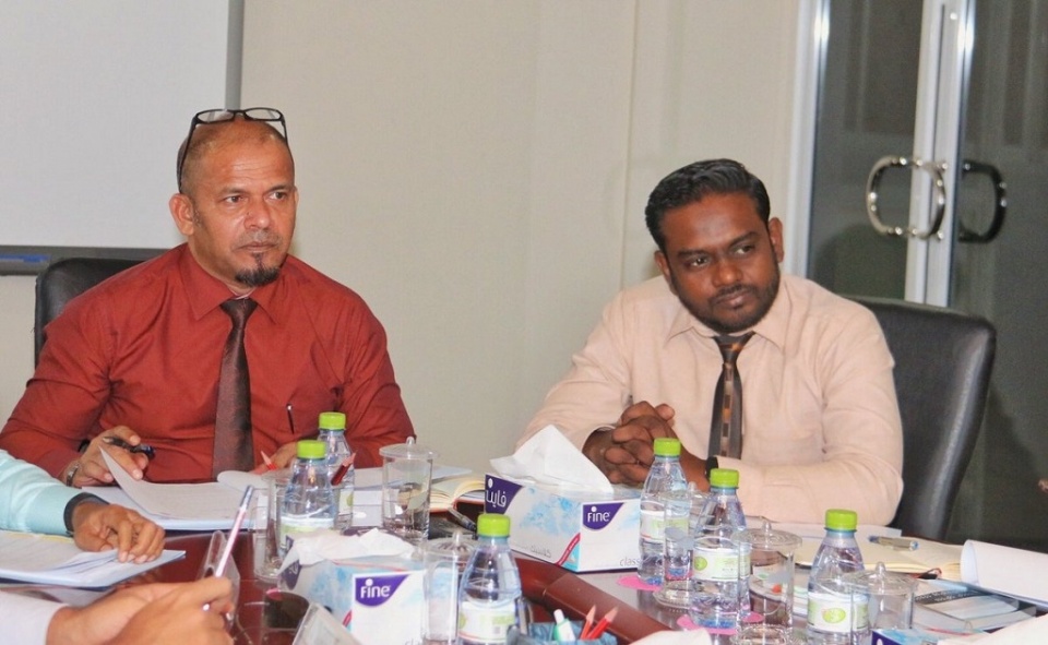 Majlis inthihaabugai tablet beynun kuraane: EC