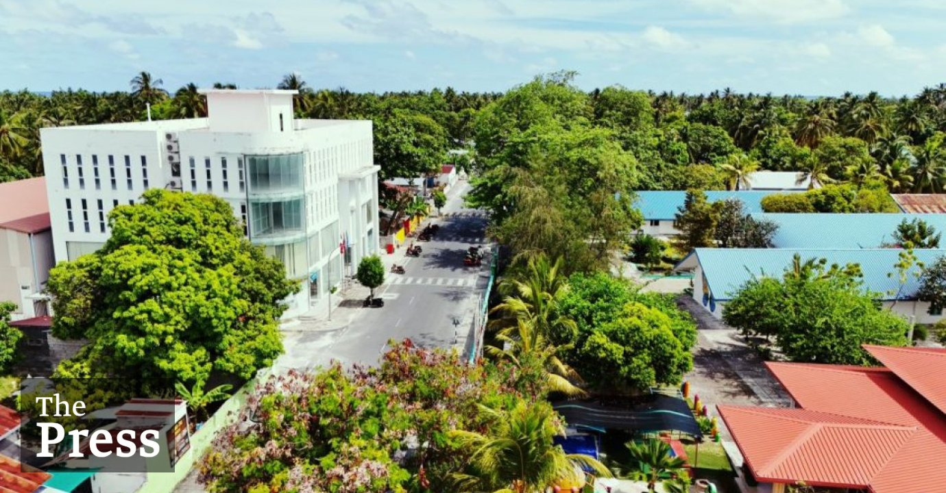 President establishes Island Councils for Hulhudhoo & Meedhoo