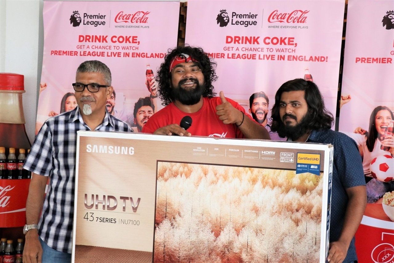 ކޮކާކޯލާ ޕްރޮމޯޝަންގެ ނަސީބުވެރިންނަށް އިނާމް ދިނުން