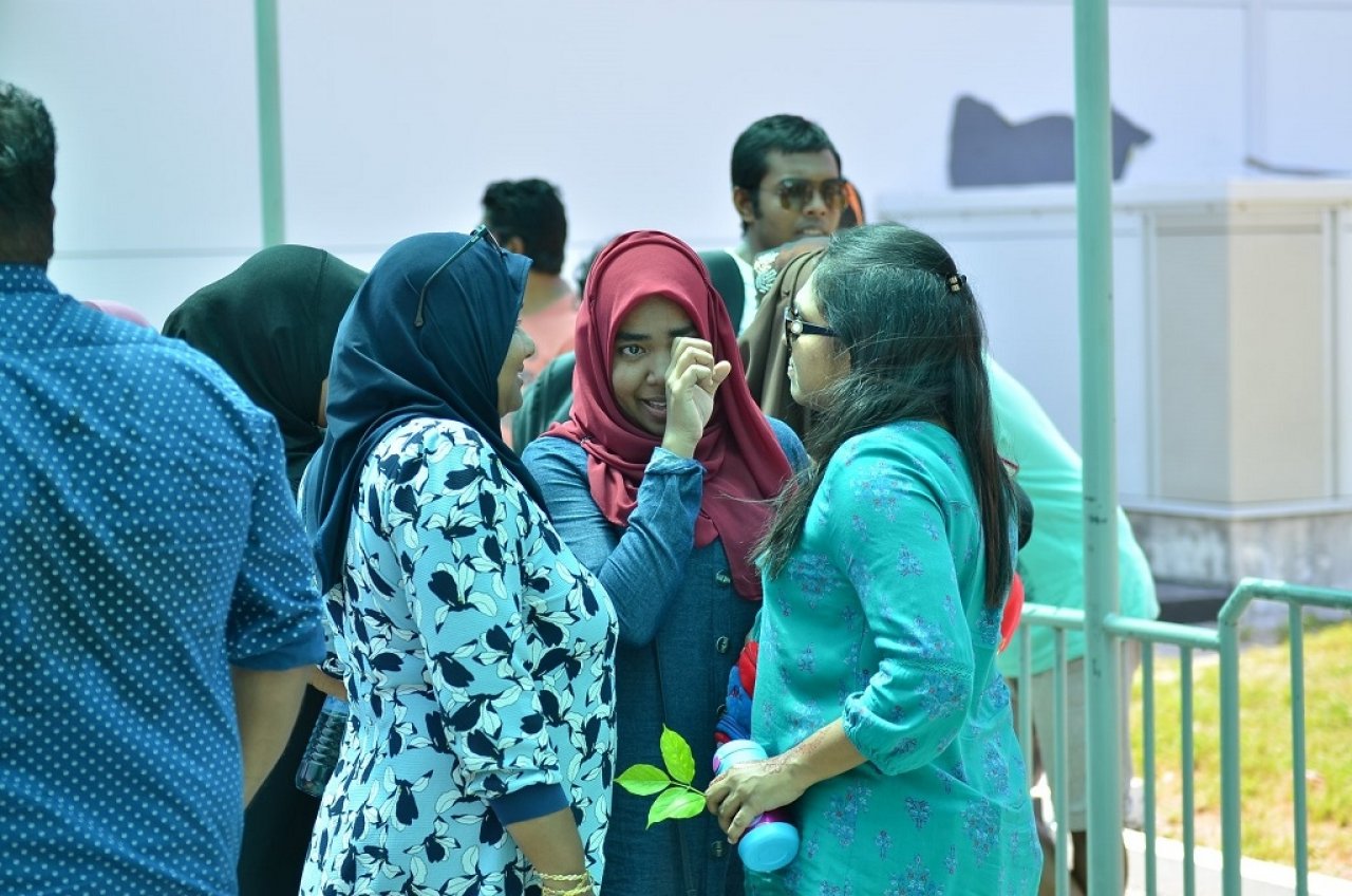 މައްސަލަ ދިމާވި މޯލްޑިވިއަންގެ ފްލައިޓް ކިއު2-118 ލޭންޑުކުރުން