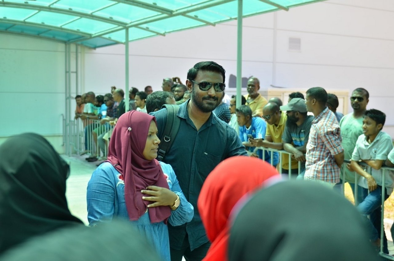 މައްސަލަ ދިމާވި މޯލްޑިވިއަންގެ ފްލައިޓް ކިއު2-118 ލޭންޑުކުރުން