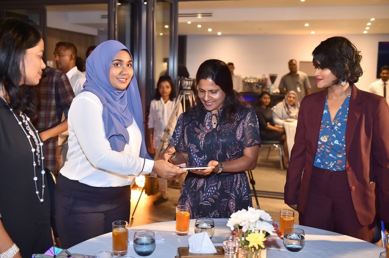 އެންޑޯމެޓްރިއޮސިސް އެސޯސިއޭޝަން އިފްތިތާހު ކުރުން