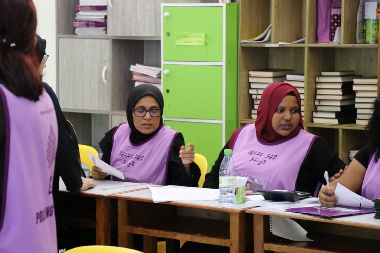 ފޮޓޯ: ރައްޔިތުންގެ މަޖިލިސް އިންތިހާބު 19