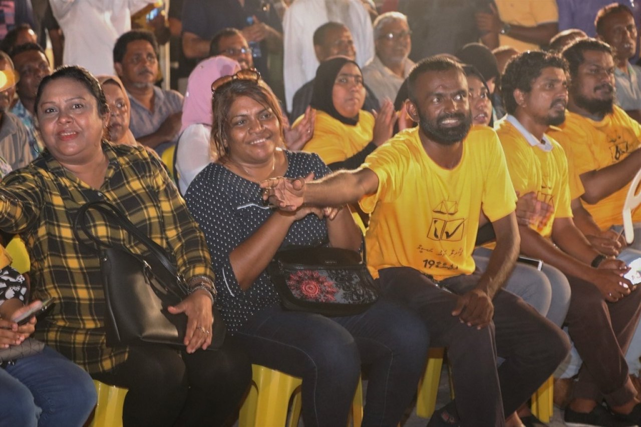 ފޮޓޯ: އެމްޑީޕީއަށް ލިބުނު މަޖިލިސް ސުޕަ މެޖޯރިޓީގެ ކާމިޔާބީ ފާހަގަކުރުން