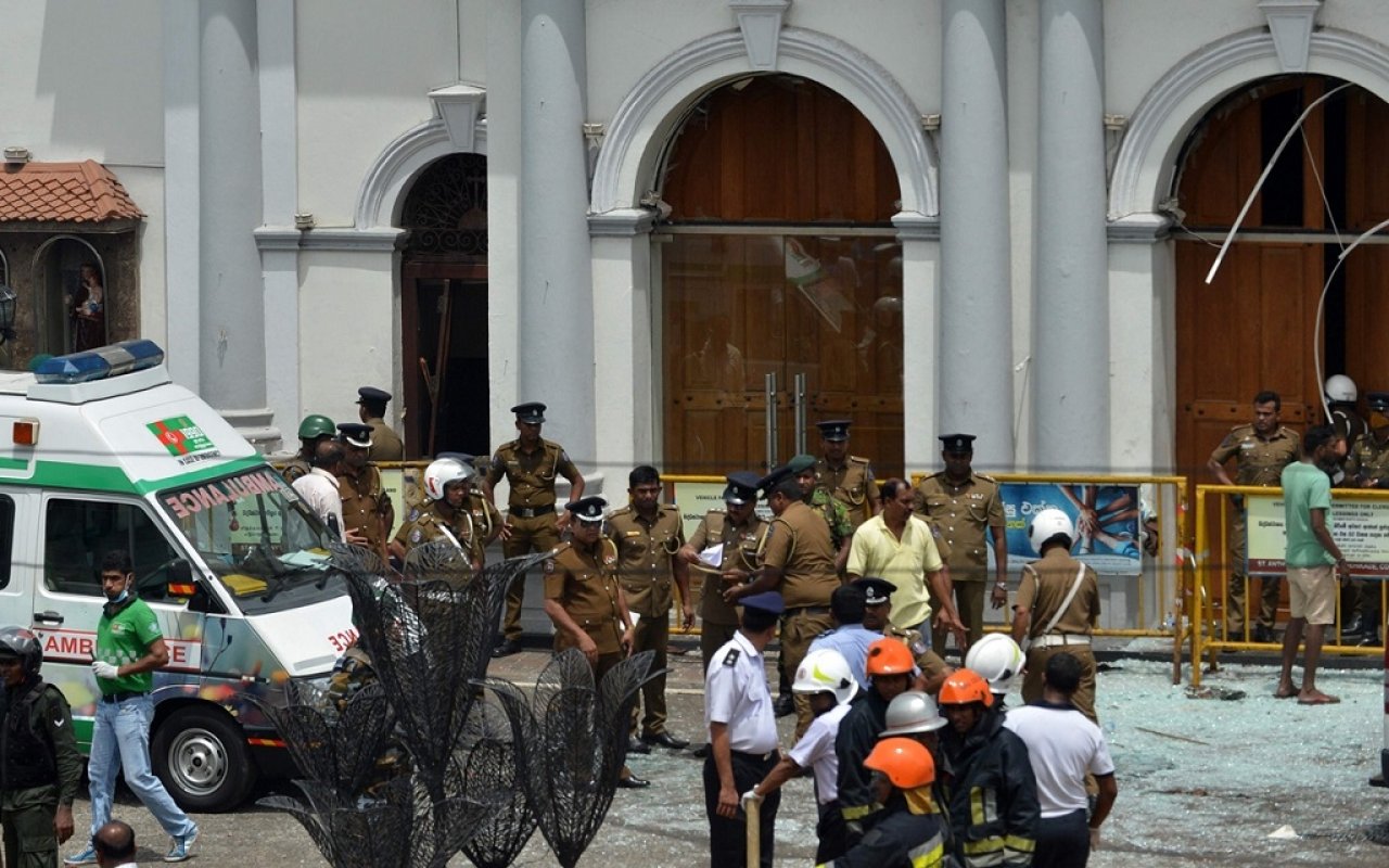 ލަންކާގެ 10 ސަރަހައްދަކަށް ދިން ބޮމުގެ ހަމަލާތައް