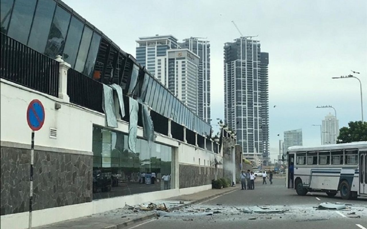 ލަންކާގެ 10 ސަރަހައްދަކަށް ދިން ބޮމުގެ ހަމަލާތައް