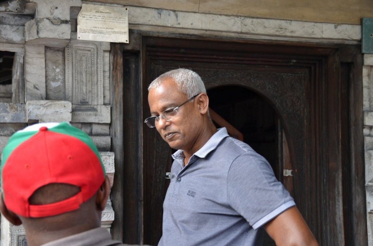 ރޯދައަށް ހުކުރު މިސްކިތް ޒީނަތްތެރިކުރުން