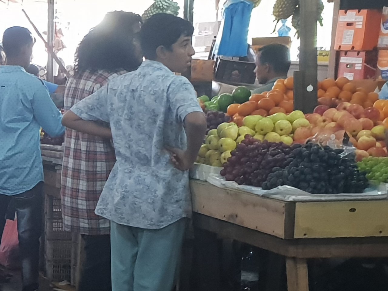 މާލޭ ލޯކަލް މާރުކޭޓު ރޯދައަށް ތައްޔާރު ވެފައި