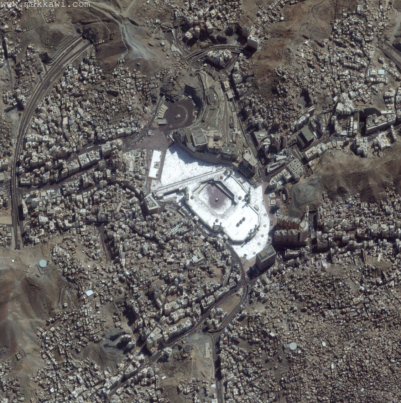 ހަރަމްފުޅު ކުރިން ހުރިގޮތް ދުށިންތަ؟