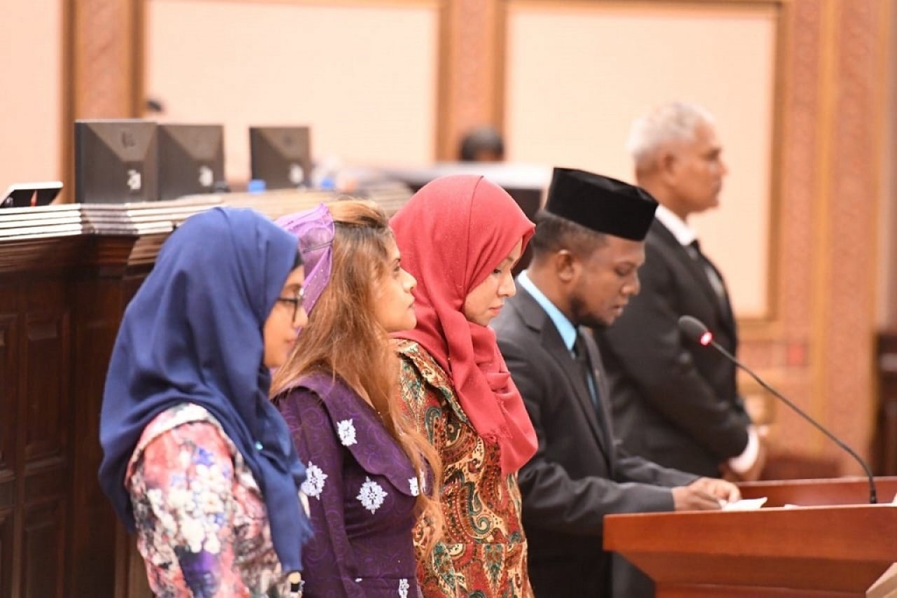 19 ވަނަ މަޖިލިސް ހުވާކުރެއްވުމާއި ފުރަތަމަ ޖަލްސާ