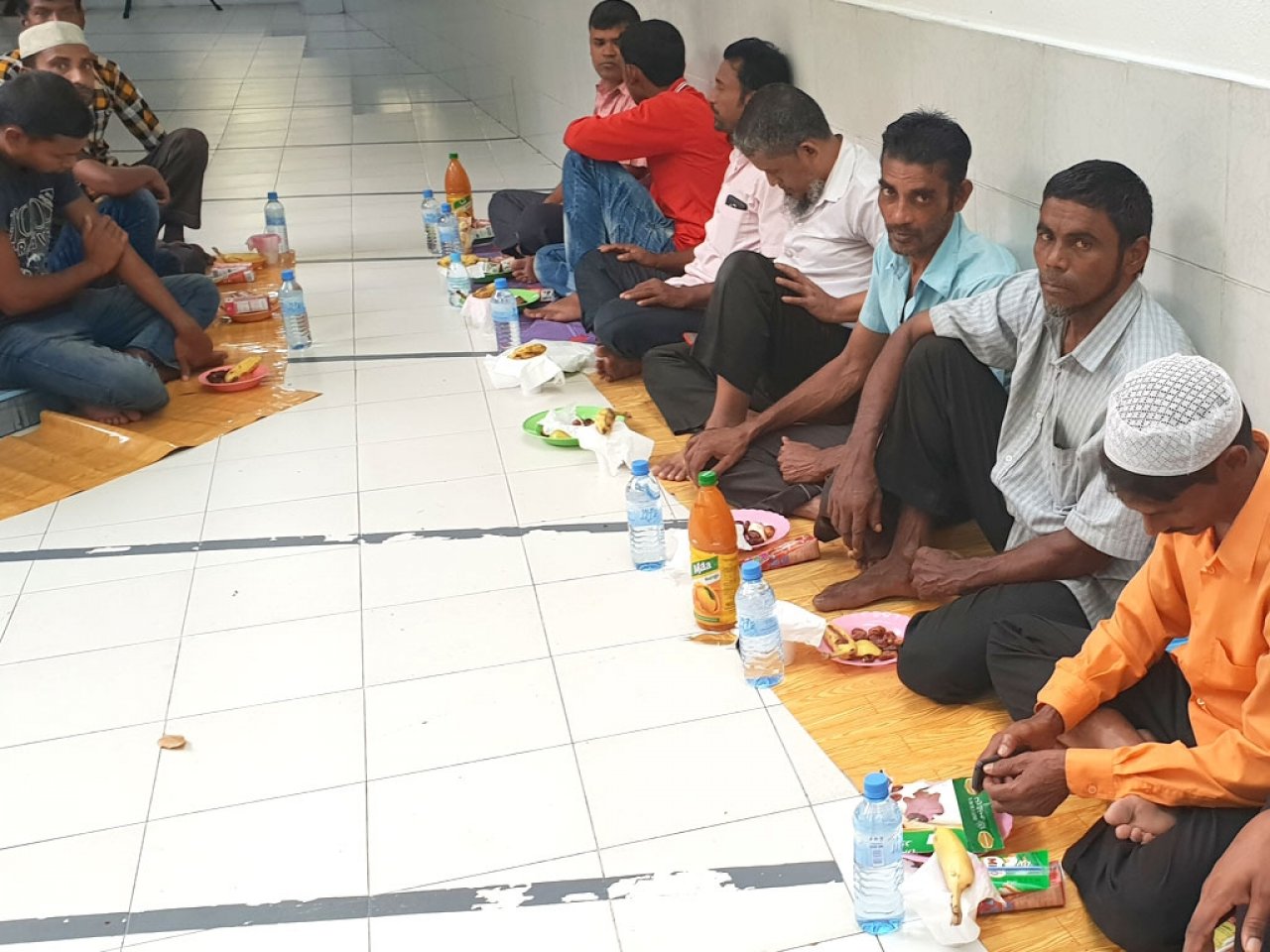 މިސްކިތުގައި ރޯދަ ވީއްލުން