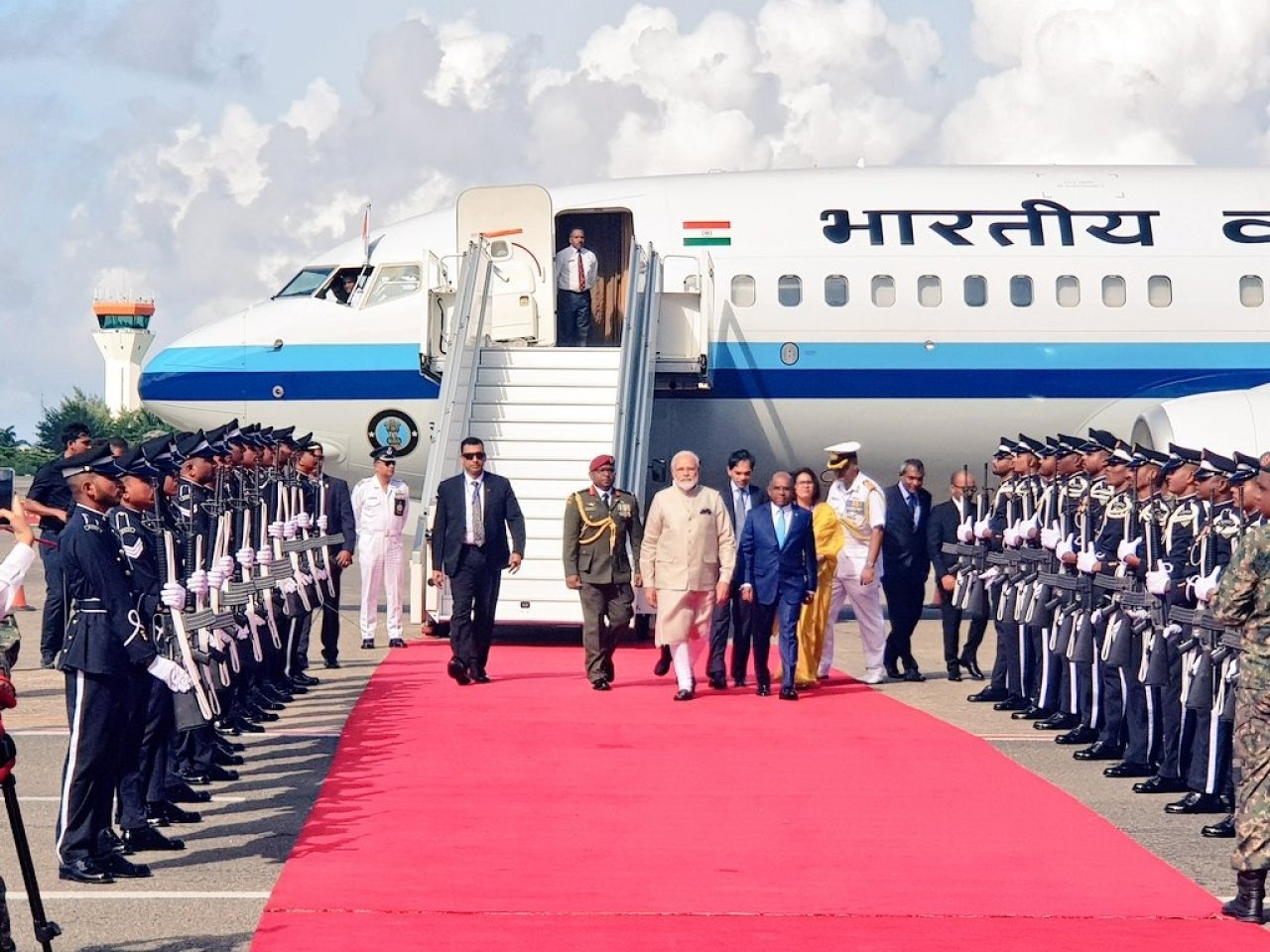 އިންޑިއާގެ ބޮޑުވަޒީރު ރާއްޖެއަށް ކުރެއްވި ފުރަމާނަ ދަތުރުފުޅު