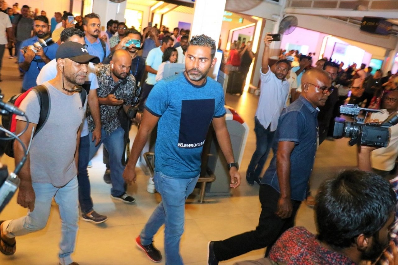 އަބްދުﷲ ލުތުފީ މާލެ ގެނައުން