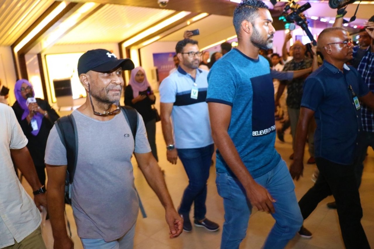 އަބްދުﷲ ލުތުފީ މާލެ ގެނައުން