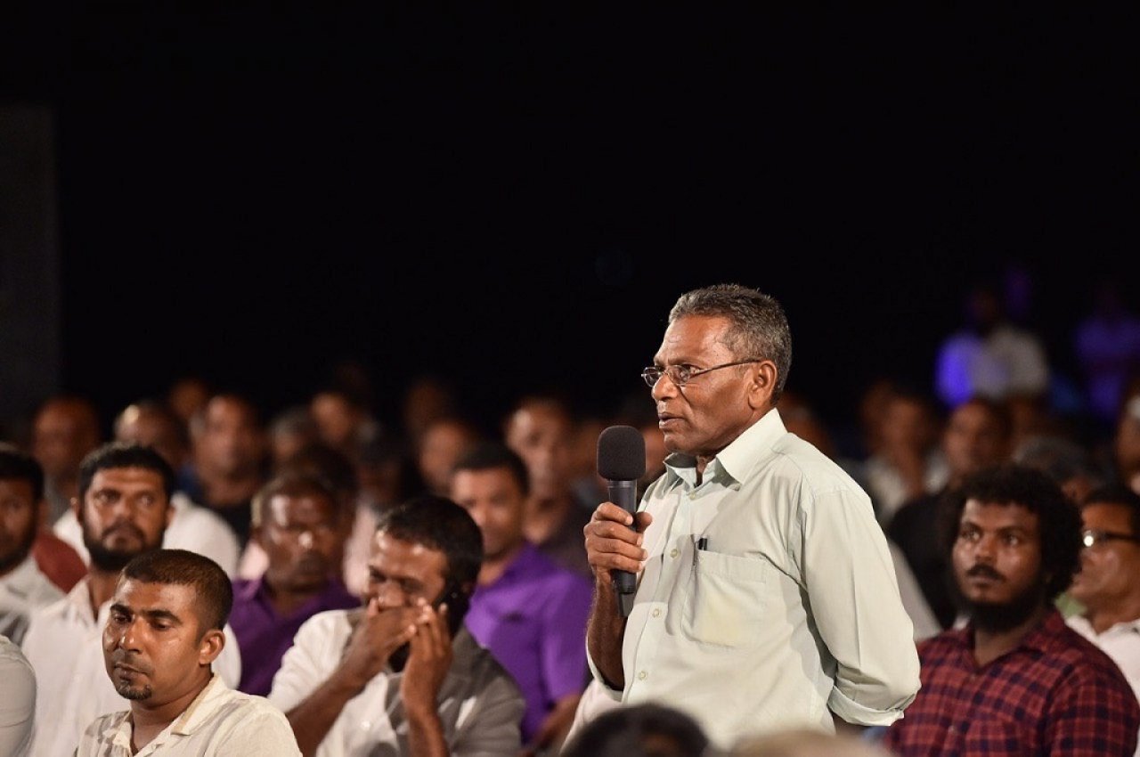 މަސްވެރިންނާއެކު ބޭއްވި ޖަޒީރާ ހޮޅުއަށި