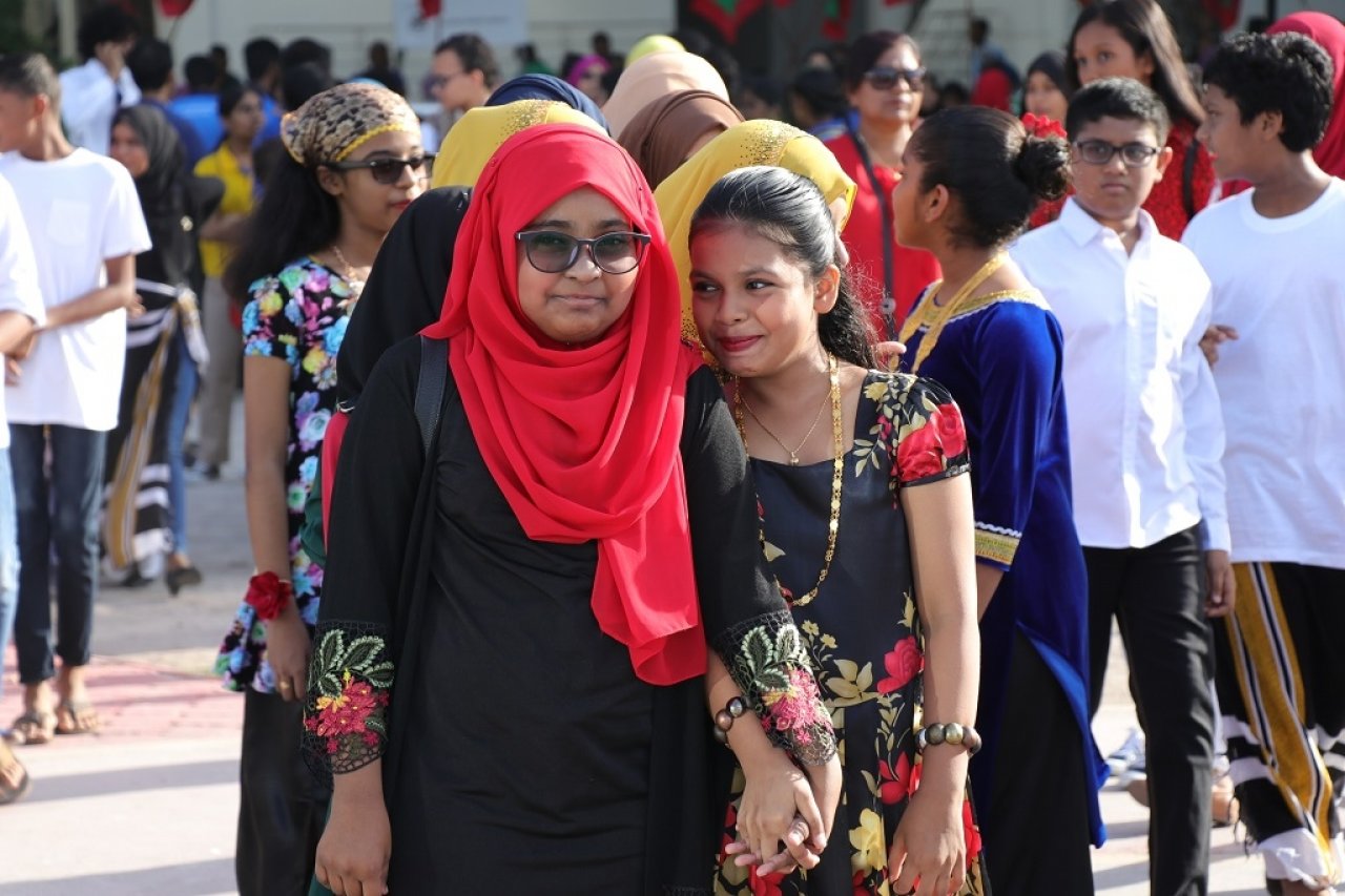 ބައިނަލްއަގްވާމީ ރަހްމަތްތެރިންގެ ދުވަސް ފާހަގަ ކުރުން