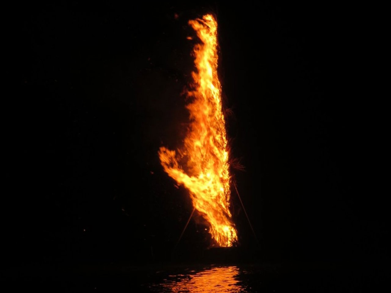 ބޮޑު އީދު ރާއްޖޭގެ ކަންކޮޅުތަކުން