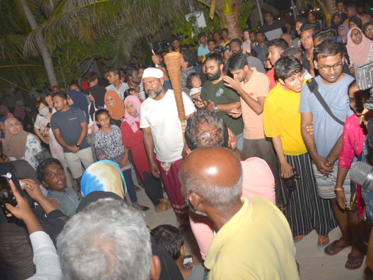 ބޮޑު އީދު ރާއްޖޭގެ ކަންކޮޅުތަކުން