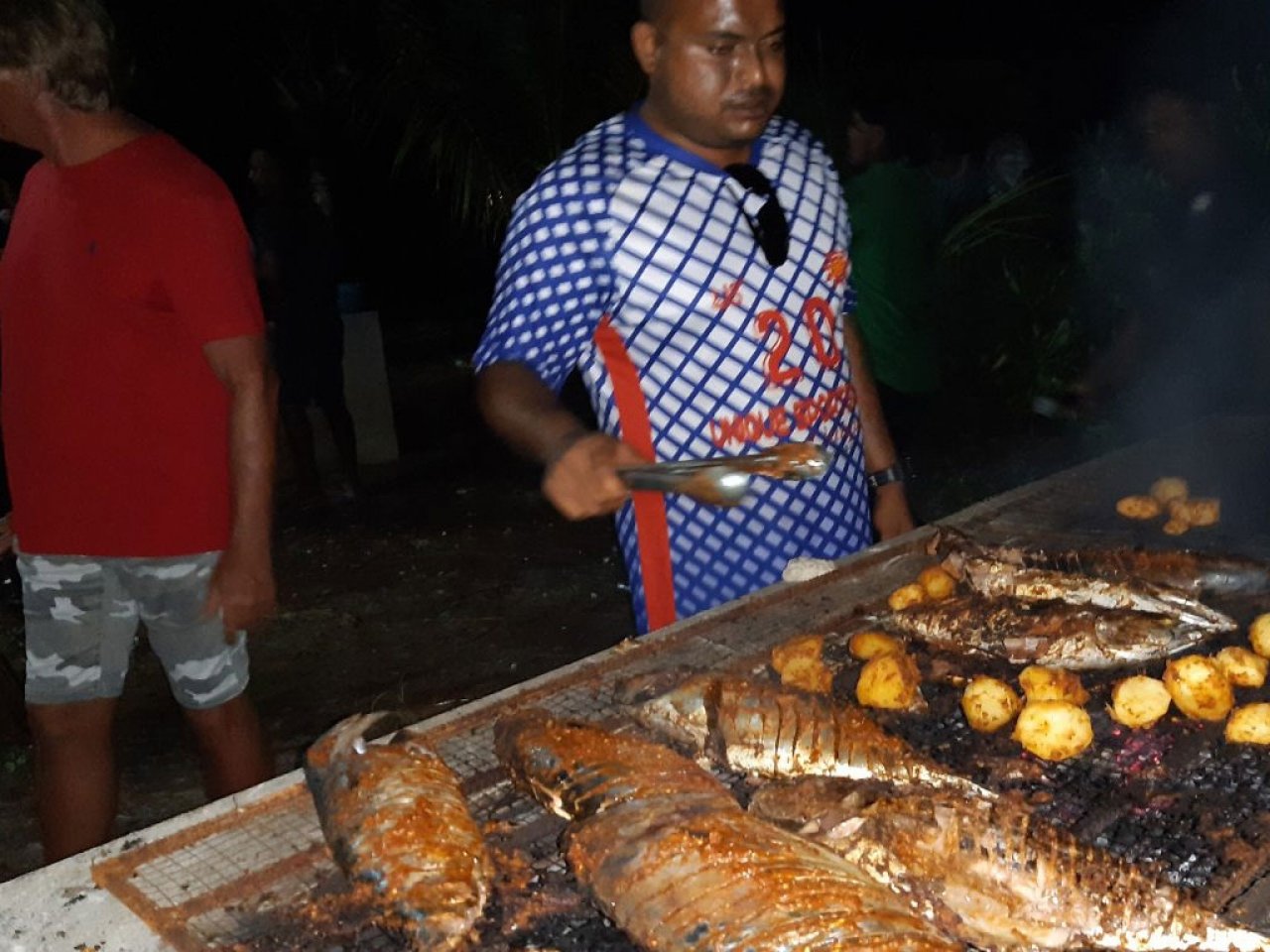 ބޮޑު އީދު ރާއްޖޭގެ ކަންކޮޅުތަކުން