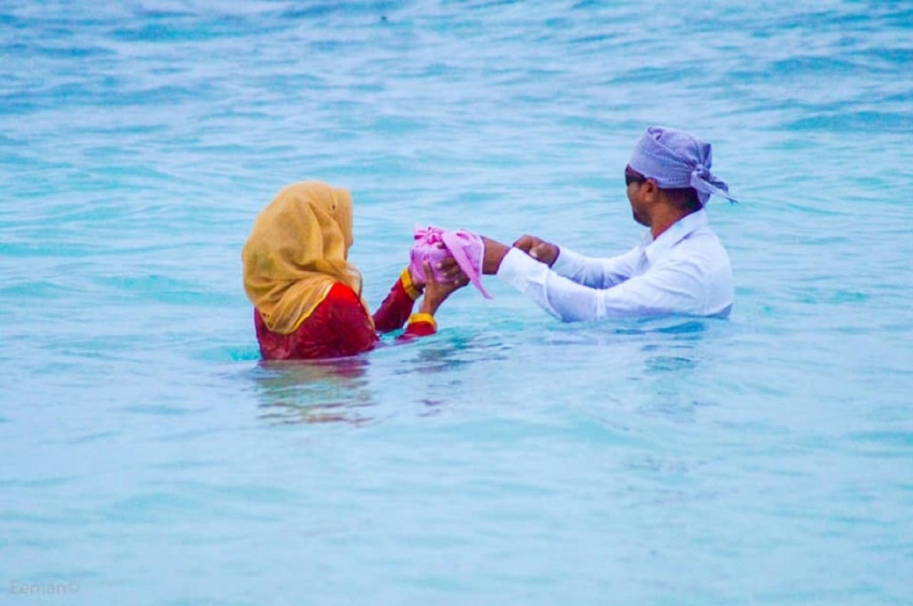 އަޟްހާ އީދު ރ. މީދޫ އިން: ވަރަށް ވެސް ތަފާތު