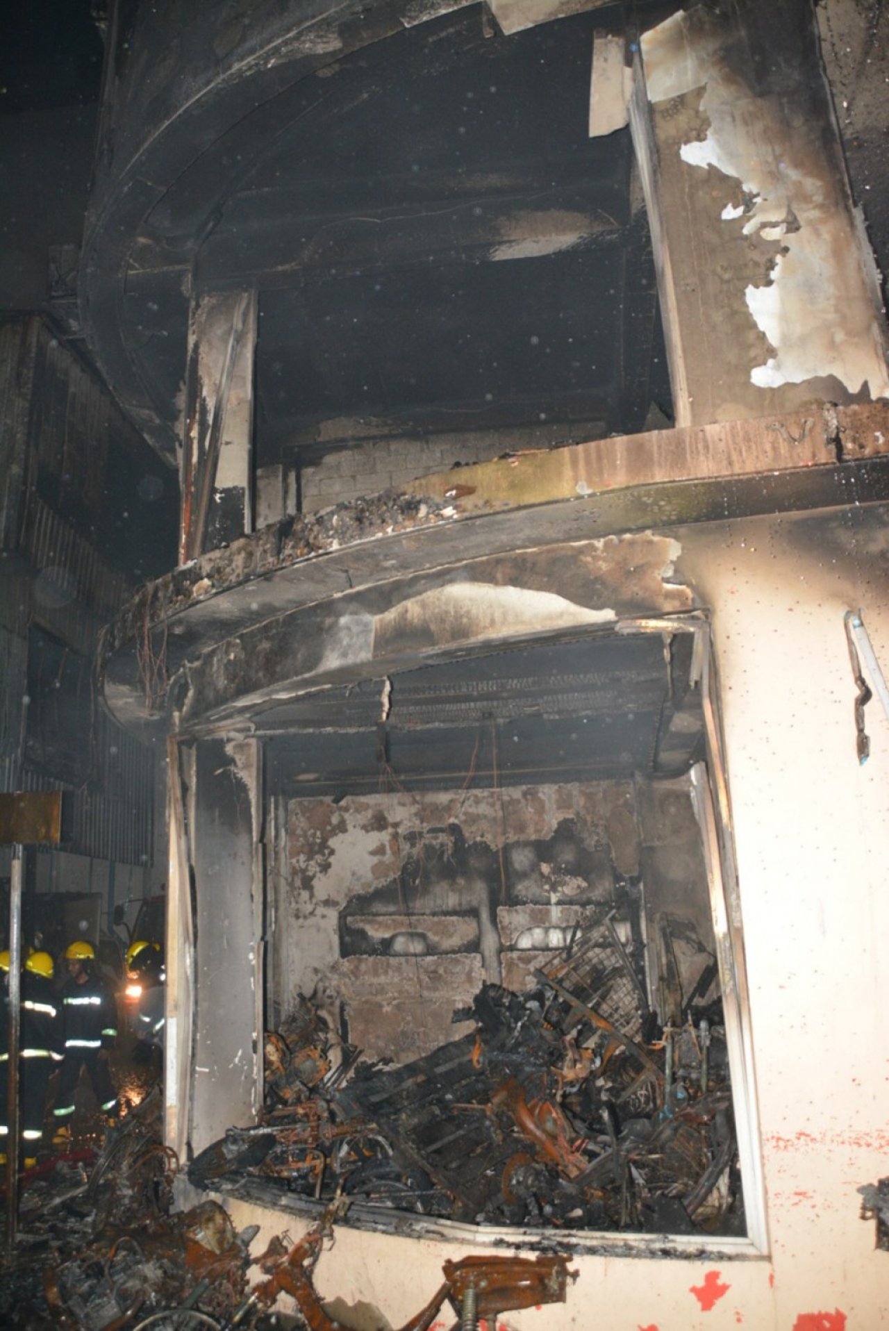 ހެންވޭރުގައި ހިނގި ބޮޑު އަލިފާނުގެ ހާދިސާ