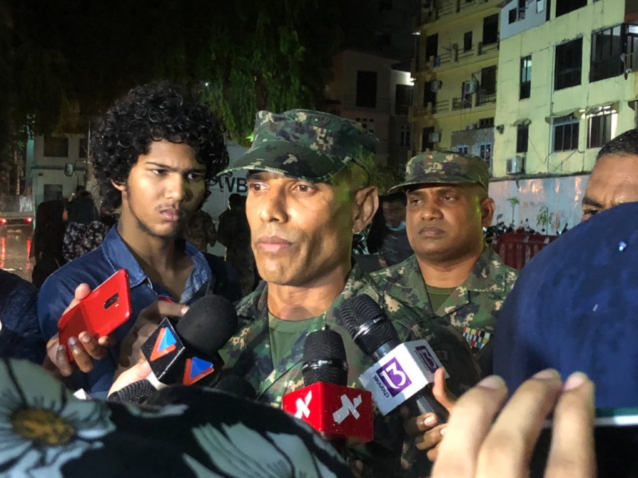 ހެންވޭރުގައި ހިނގި ބޮޑު އަލިފާނުގެ ހާދިސާ