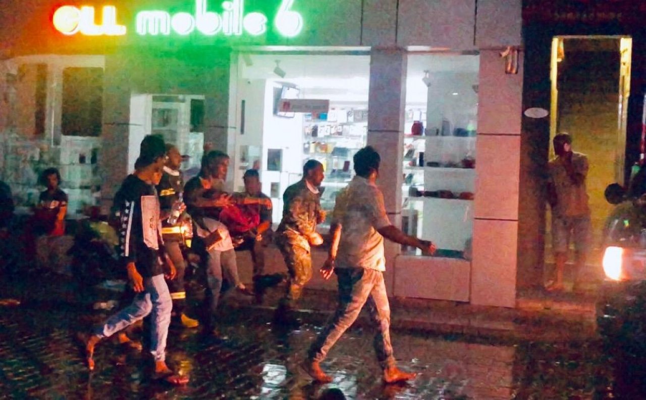 ހެންވޭރުގައި ހިނގި ބޮޑު އަލިފާނުގެ ހާދިސާ