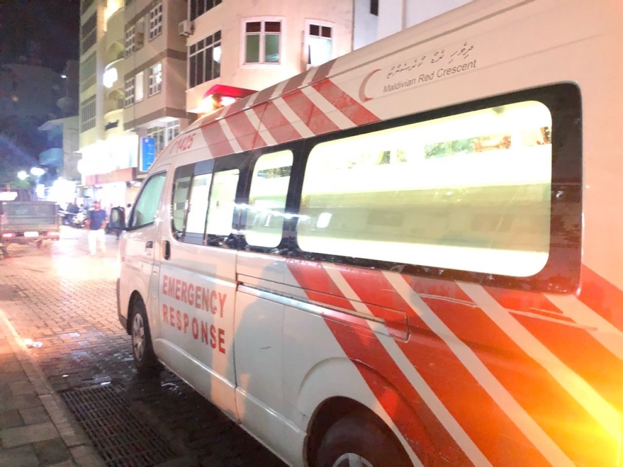 ހެންވޭރުގައި ހިނގި ބޮޑު އަލިފާނުގެ ހާދިސާ