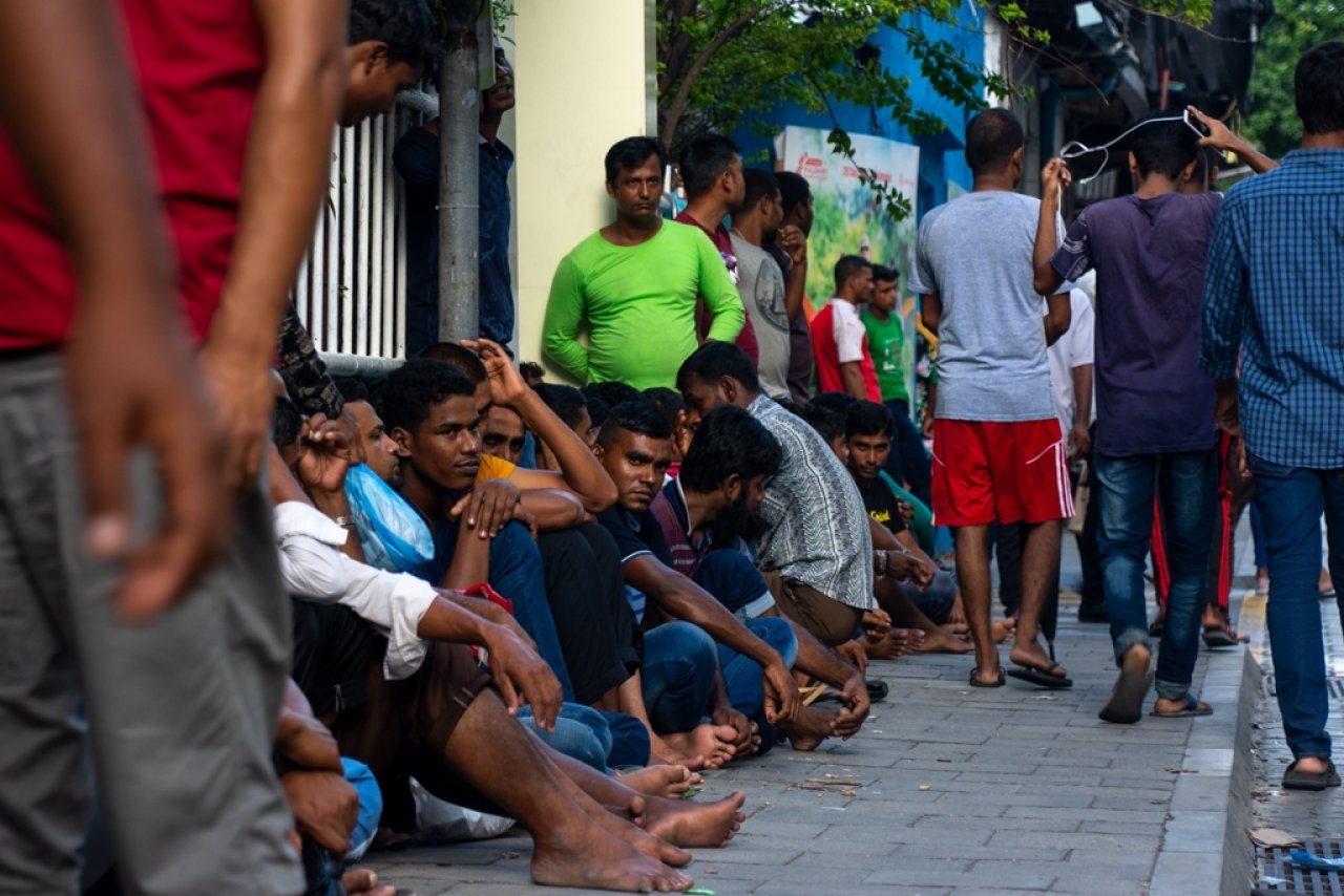 ގަވާއިދާ ހިލާފަށް އުޅޭ ބިދޭސީން ރަޖިސްޓަރީ ވުމަށް ހިންގާ ރެގިއުލޭޝަން ޕްރޮގްރާމް