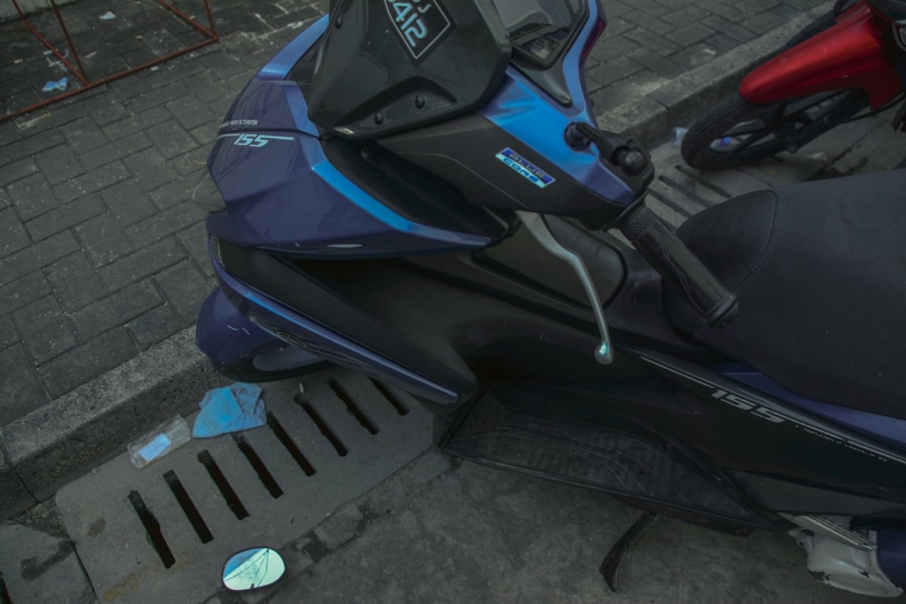 ކުރިމިނަލް ކޯޓު ކައިރީގައި ކުރި މުޒާހަރާގެ ތެރެއިން 