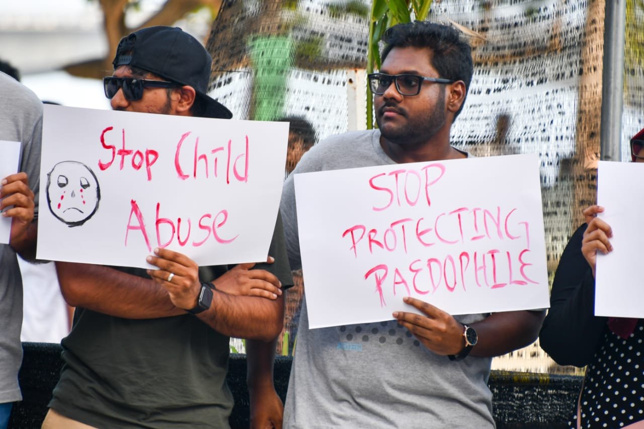 ފޮޓޯ: ޖިންސީ ގޯނާއާ ދެކޮޅަށް ކުރަމުންދާ އިހުތިޖާޖް