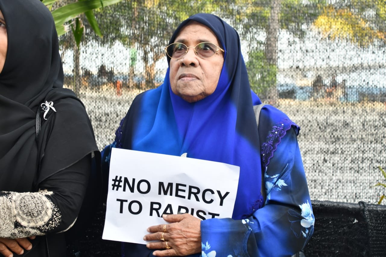 ފޮޓޯ: ޖިންސީ ގޯނާއާ ދެކޮޅަށް ކުރަމުންދާ އިހުތިޖާޖް