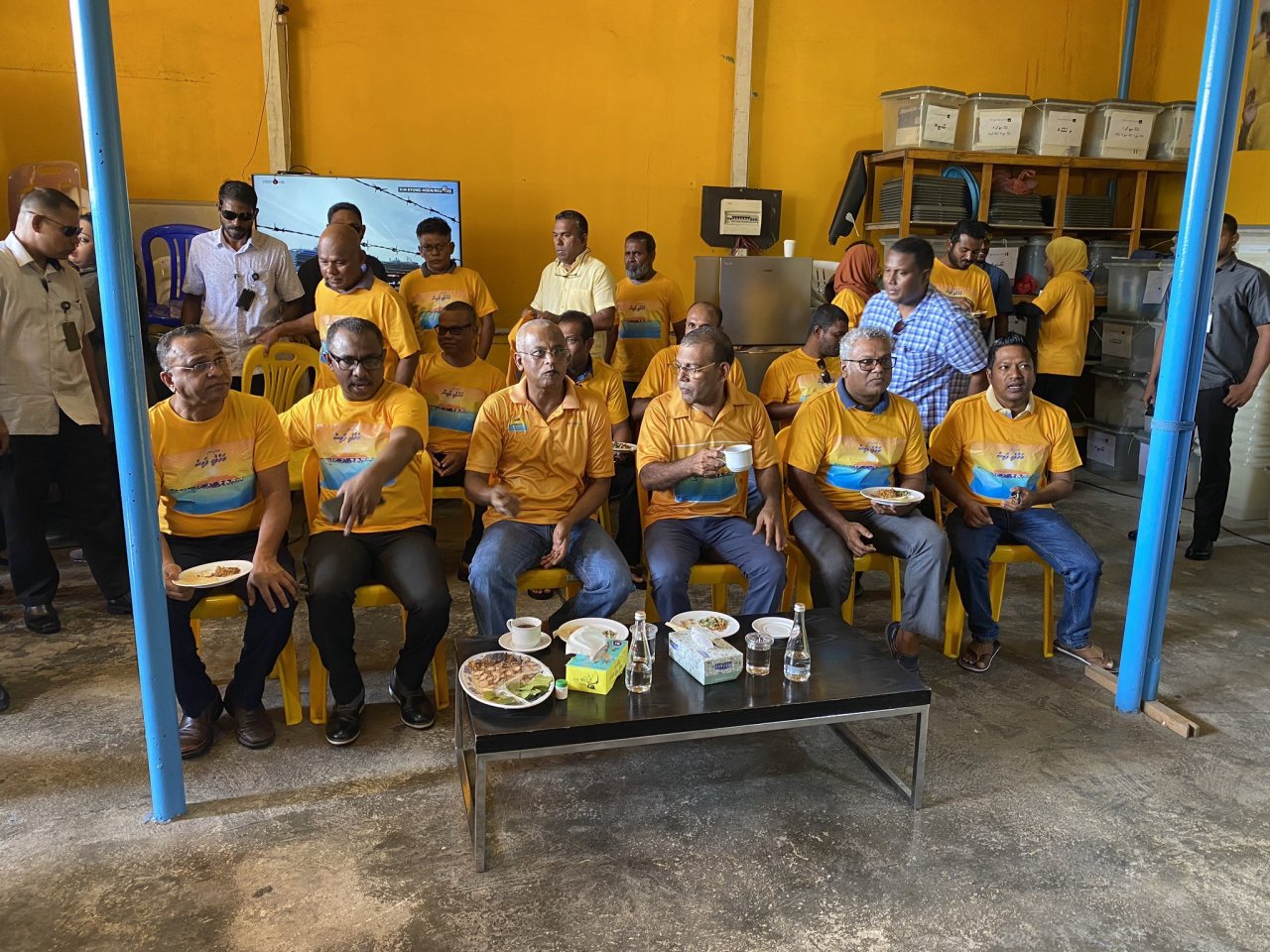 ލޯކަލް ކައުންސިލް: އެމްޑީޕީން ހިންގި ޕޯސްޓަރު ހަރުކުރުމުގެ ހަރަކާތް