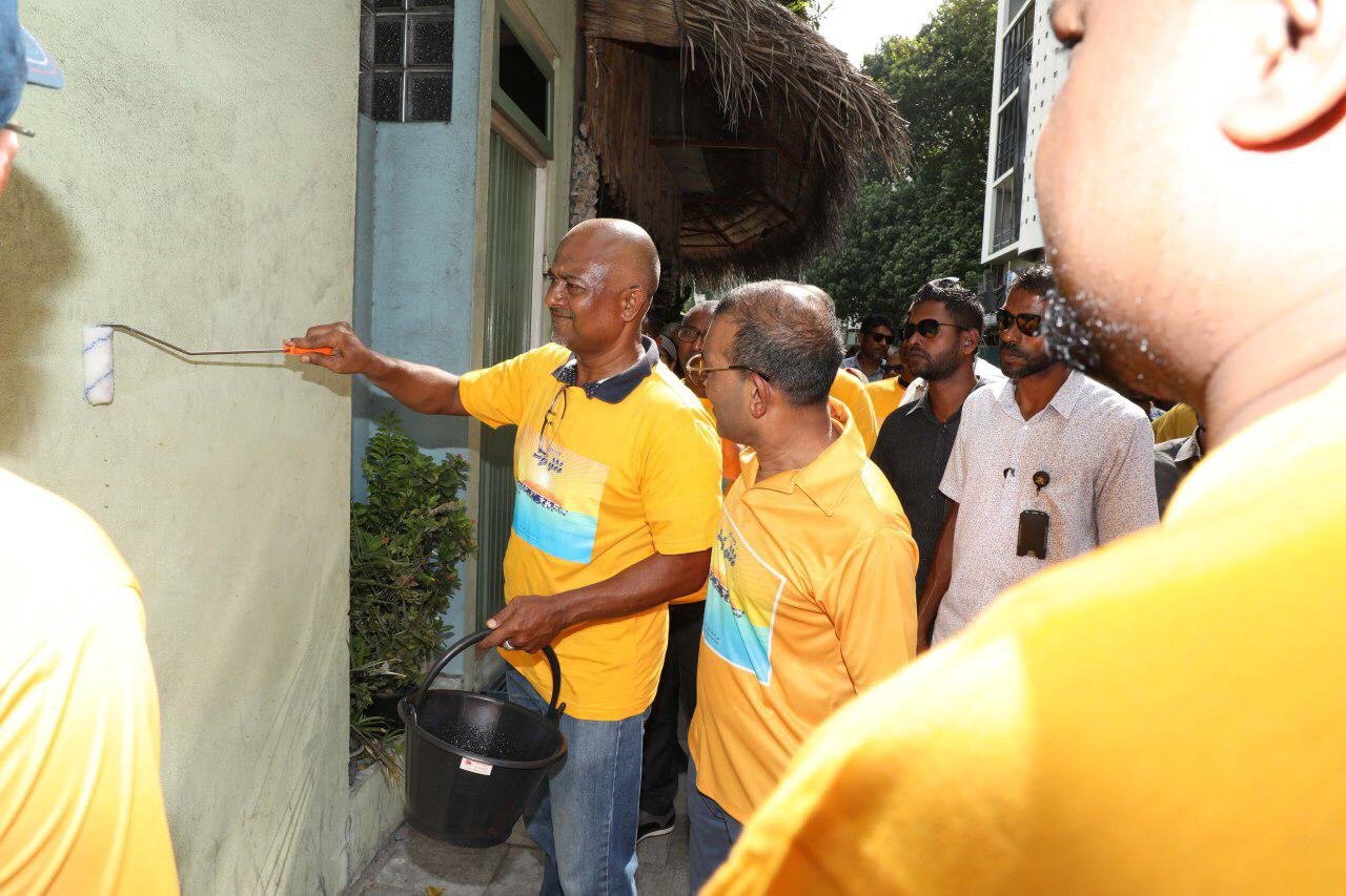 ލޯކަލް ކައުންސިލް: އެމްޑީޕީން ހިންގި ޕޯސްޓަރު ހަރުކުރުމުގެ ހަރަކާތް