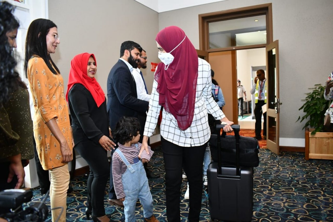  ވޫހާންގައި ތިބި 7 ދިވެހިން ރާއްޖެ ގެނައުން