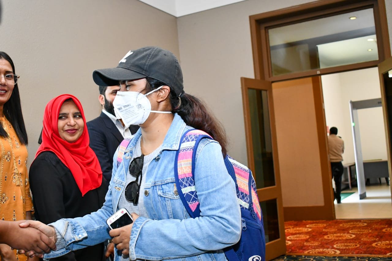  ވޫހާންގައި ތިބި 7 ދިވެހިން ރާއްޖެ ގެނައުން