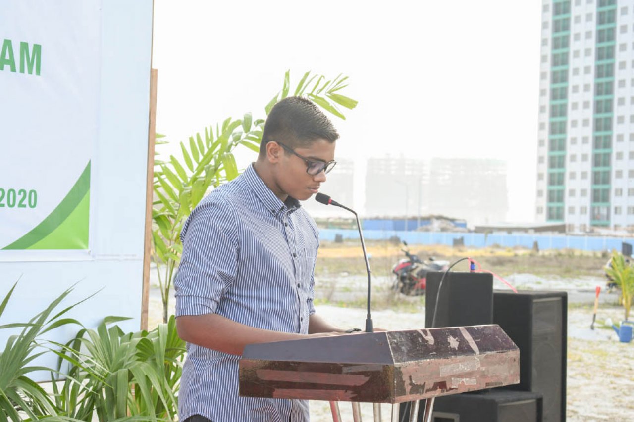 ޓްރެޝާ ދަ ޓްރީސް: ސައިރިކްސް ކޮލެޖުން ހުޅުމާލެ ފޭސް 2 ގައި ގަސް އިންދައިފި