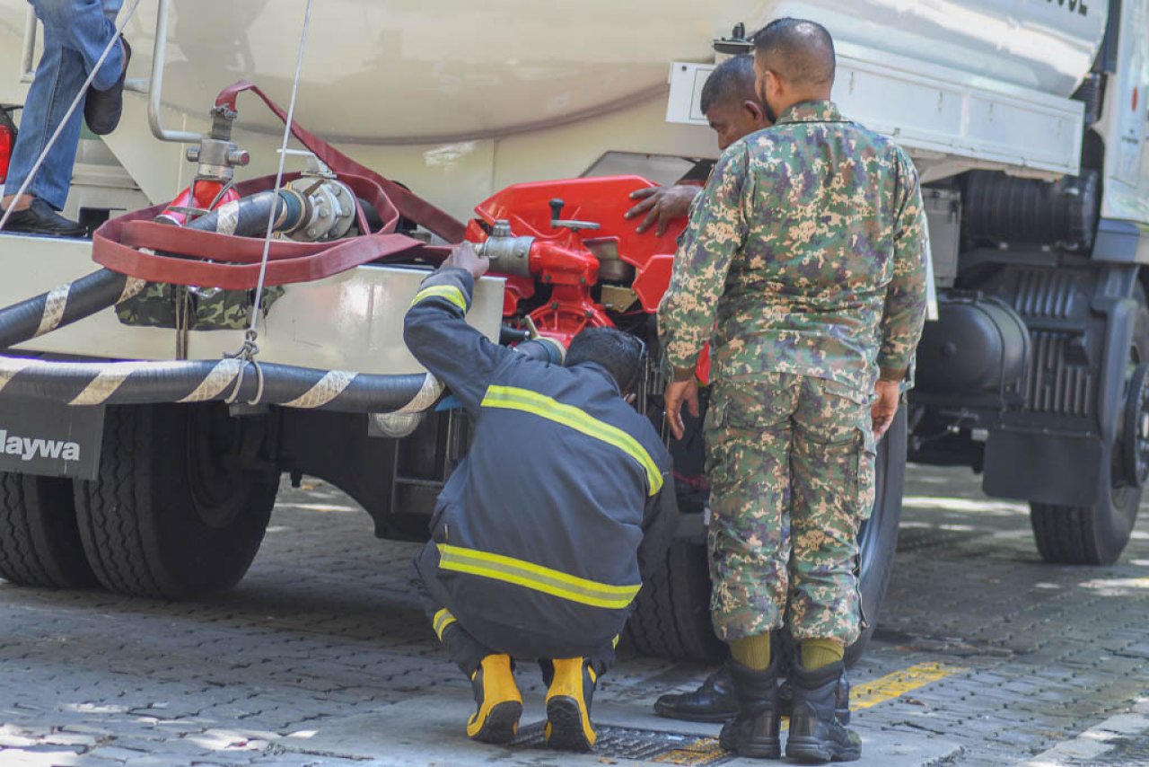  މާލޭގެ މަގުތައް ޑިސްއިންފެކްޓް ކުރަން ފަށައިފި