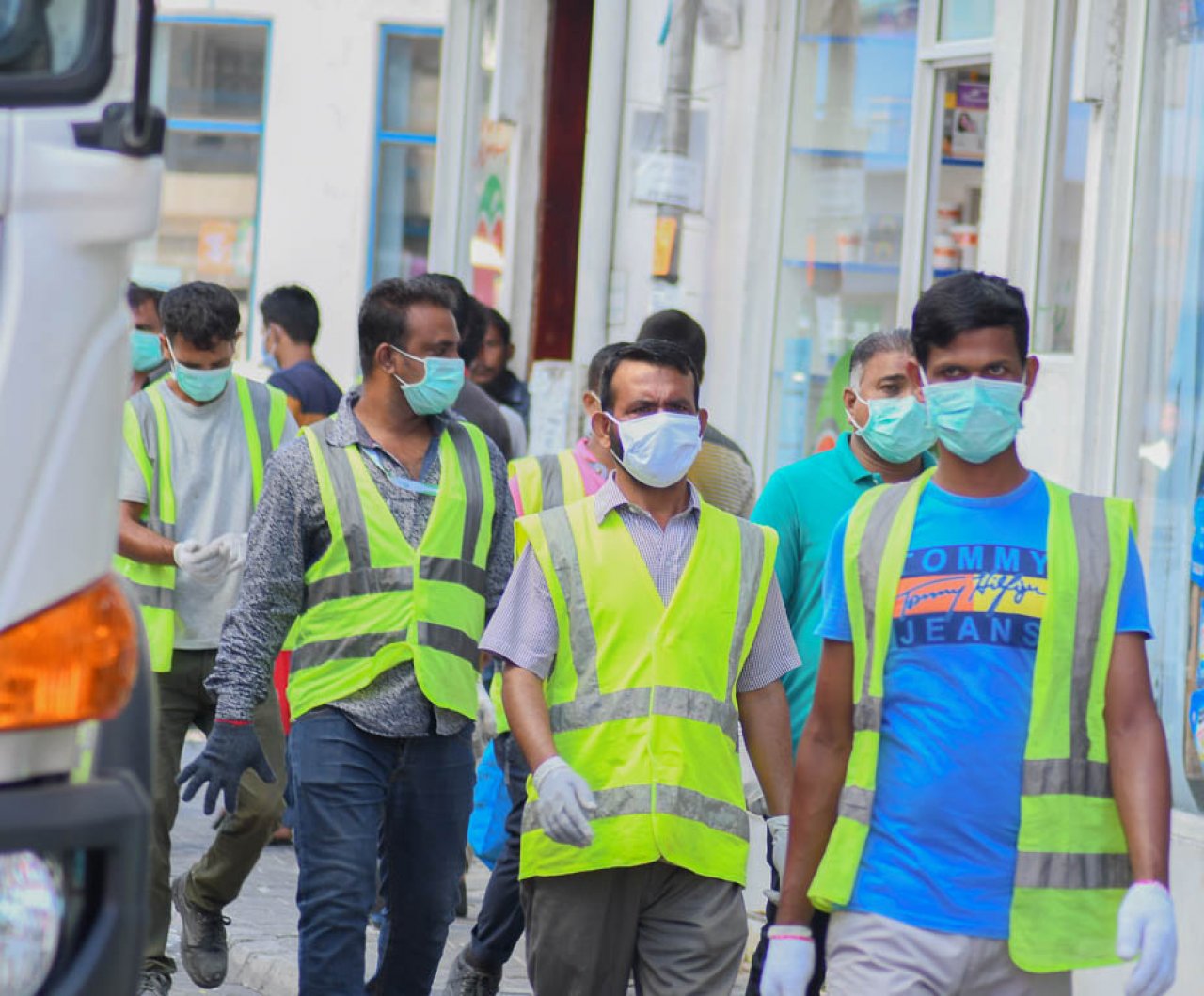  މާލޭގެ މަގުތައް ޑިސްއިންފެކްޓް ކުރަން ފަށައިފި