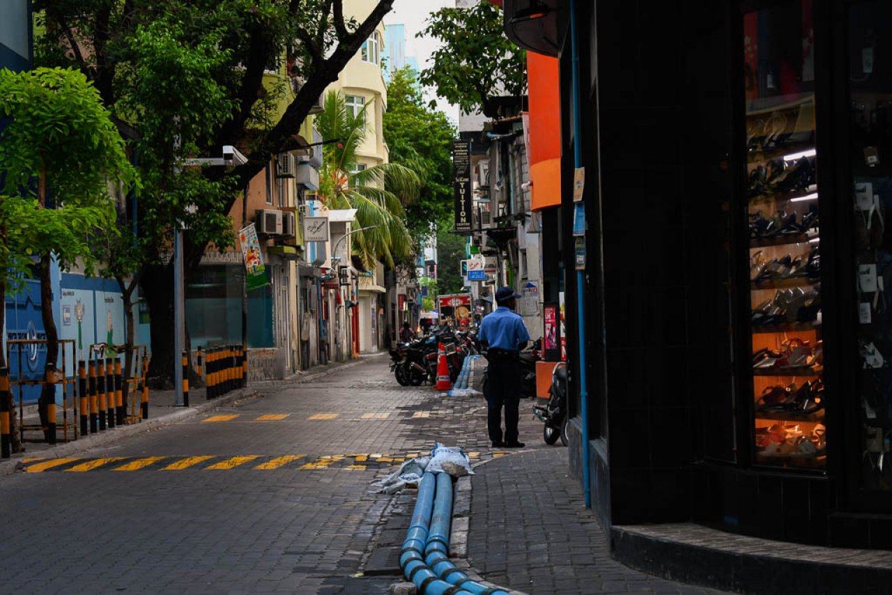 2 އޭޕްރީލް 2020 - މާލެ ސަރަހައްދަށް 3 ގަޑިއިރުގެ ކާފިއުއެއް އިއުލާންކުރުން