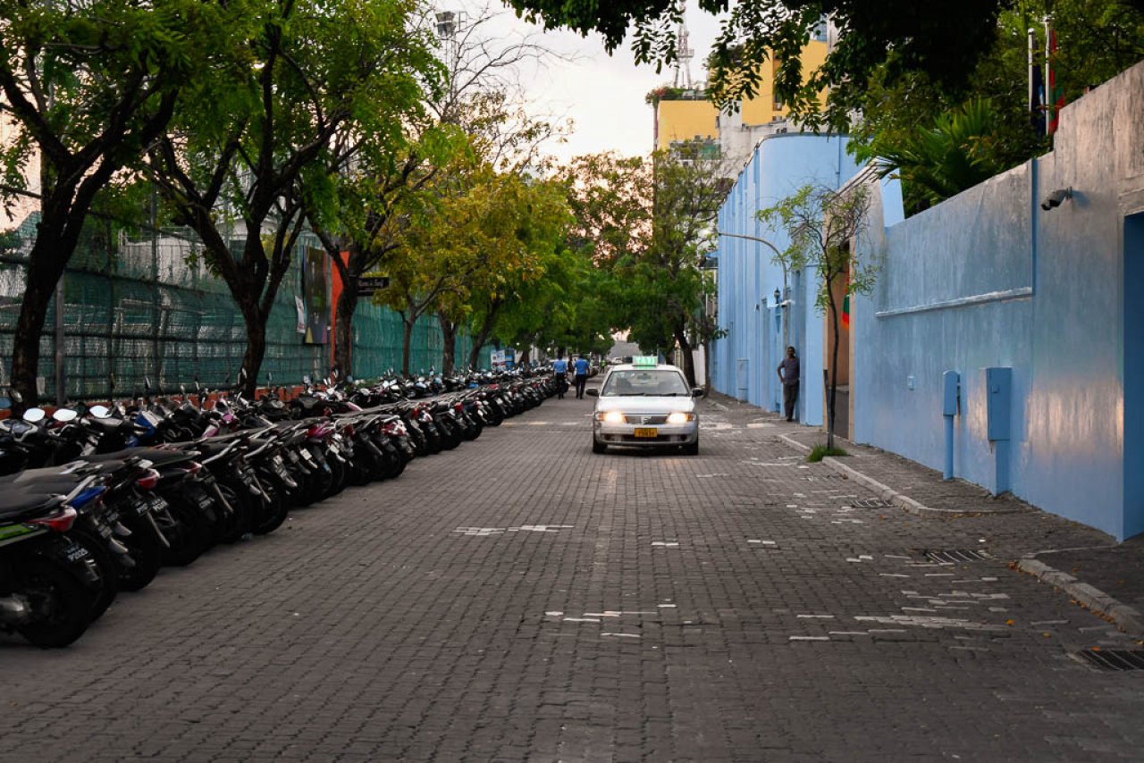 2 އޭޕްރީލް 2020 - މާލެ ސަރަހައްދަށް 3 ގަޑިއިރުގެ ކާފިއުއެއް އިއުލާންކުރުން