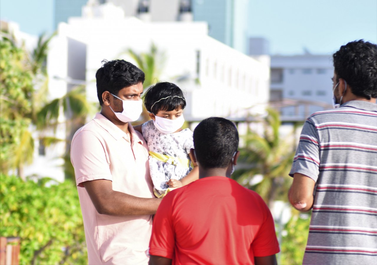 ލޮކްޑައުންއަށް ލުއި ދިނުން: ކުޑަކުޑަ މޫނުތަކުން ފެނުނީ އުފާވެރިކަން