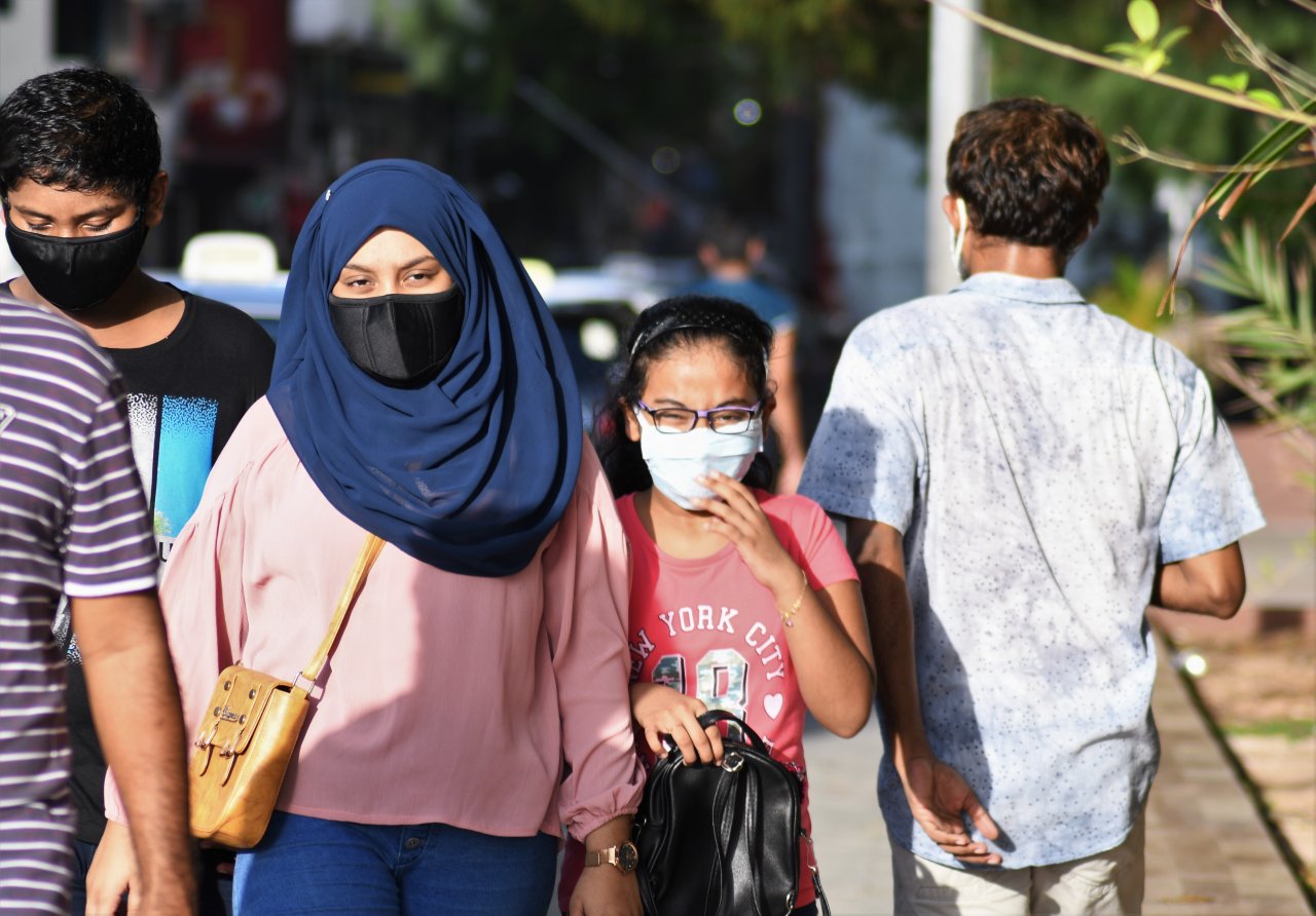 ލޮކްޑައުންއަށް ލުއި ދިނުން: ކުޑަކުޑަ މޫނުތަކުން ފެނުނީ އުފާވެރިކަން