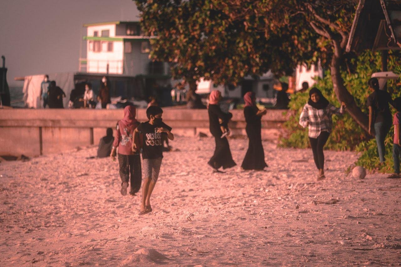 ލޮކްޑައުންގެ ލުޔާއެކު ހަވީރު ވަގުތު ވިލިމާލެ