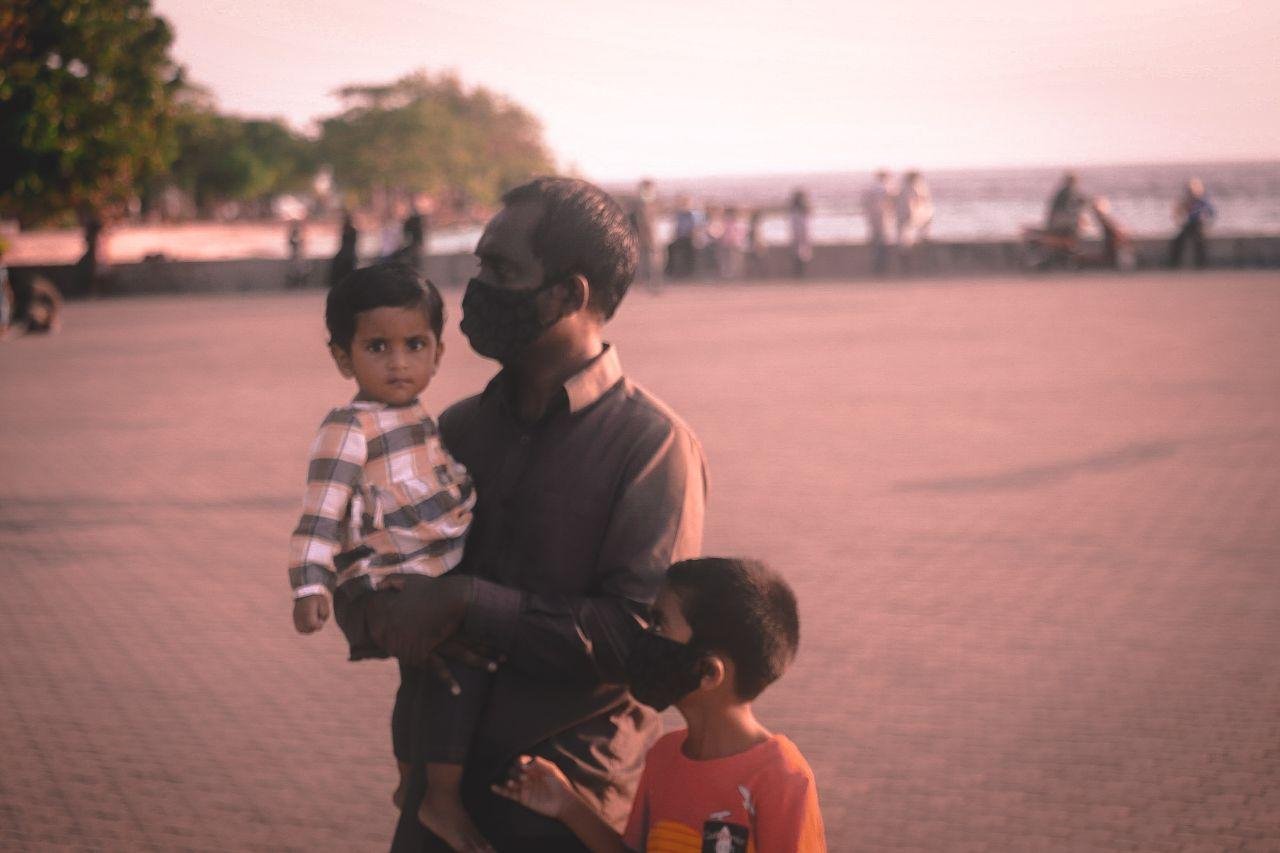 ލޮކްޑައުންގެ ލުޔާއެކު ހަވީރު ވަގުތު ވިލިމާލެ