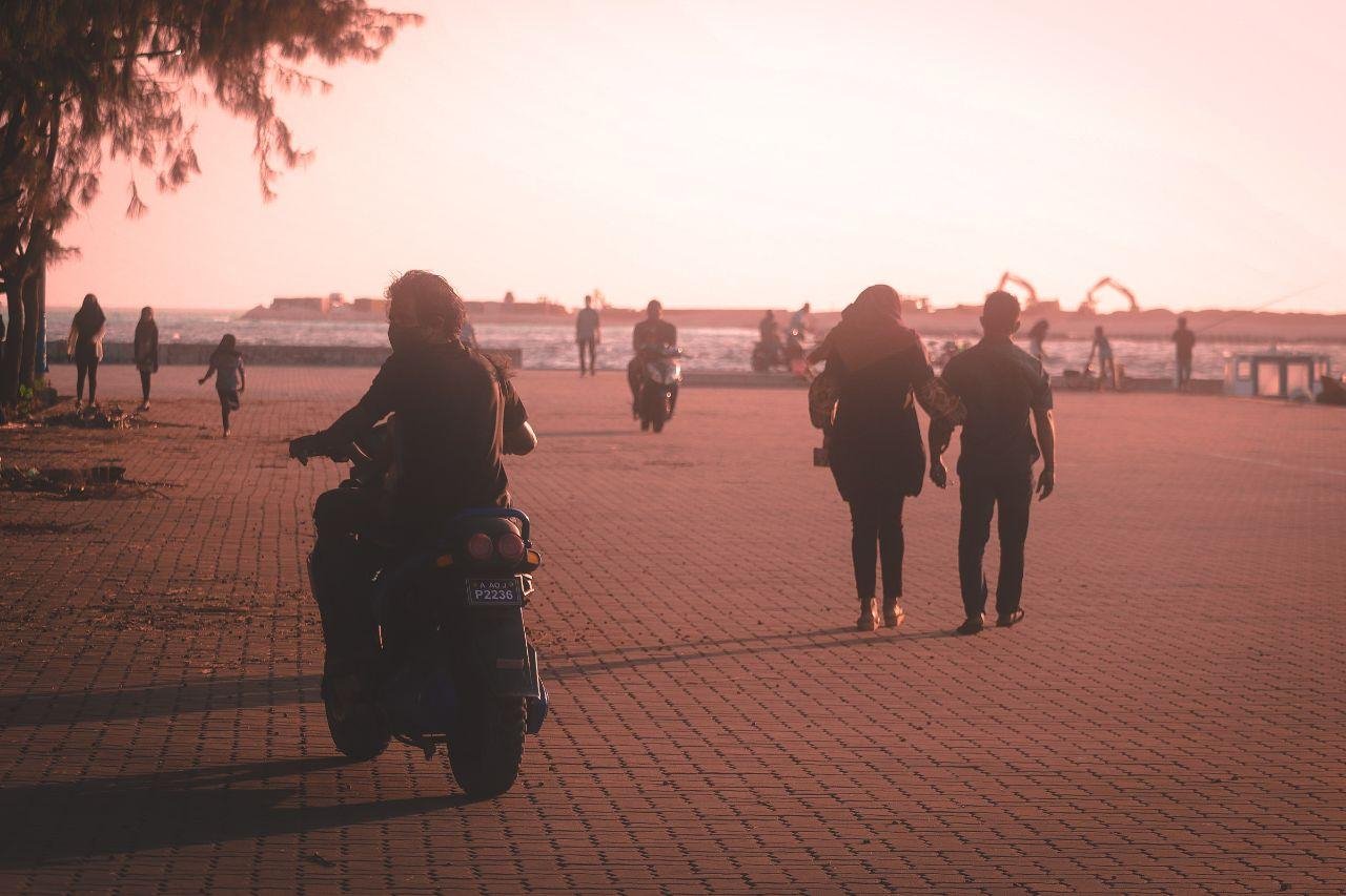 ލޮކްޑައުންގެ ލުޔާއެކު ހަވީރު ވަގުތު ވިލިމާލެ