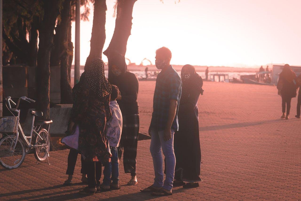 ލޮކްޑައުންގެ ލުޔާއެކު ހަވީރު ވަގުތު ވިލިމާލެ