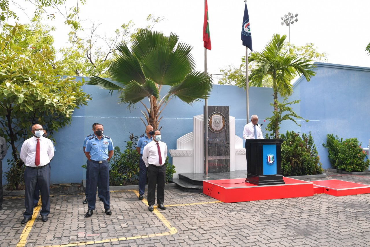 ރައީސުލްޖުމްހޫރިއްޔާ ފުލުހުންގެ މަރުކަޒަށް ވަޑައިގަތުން