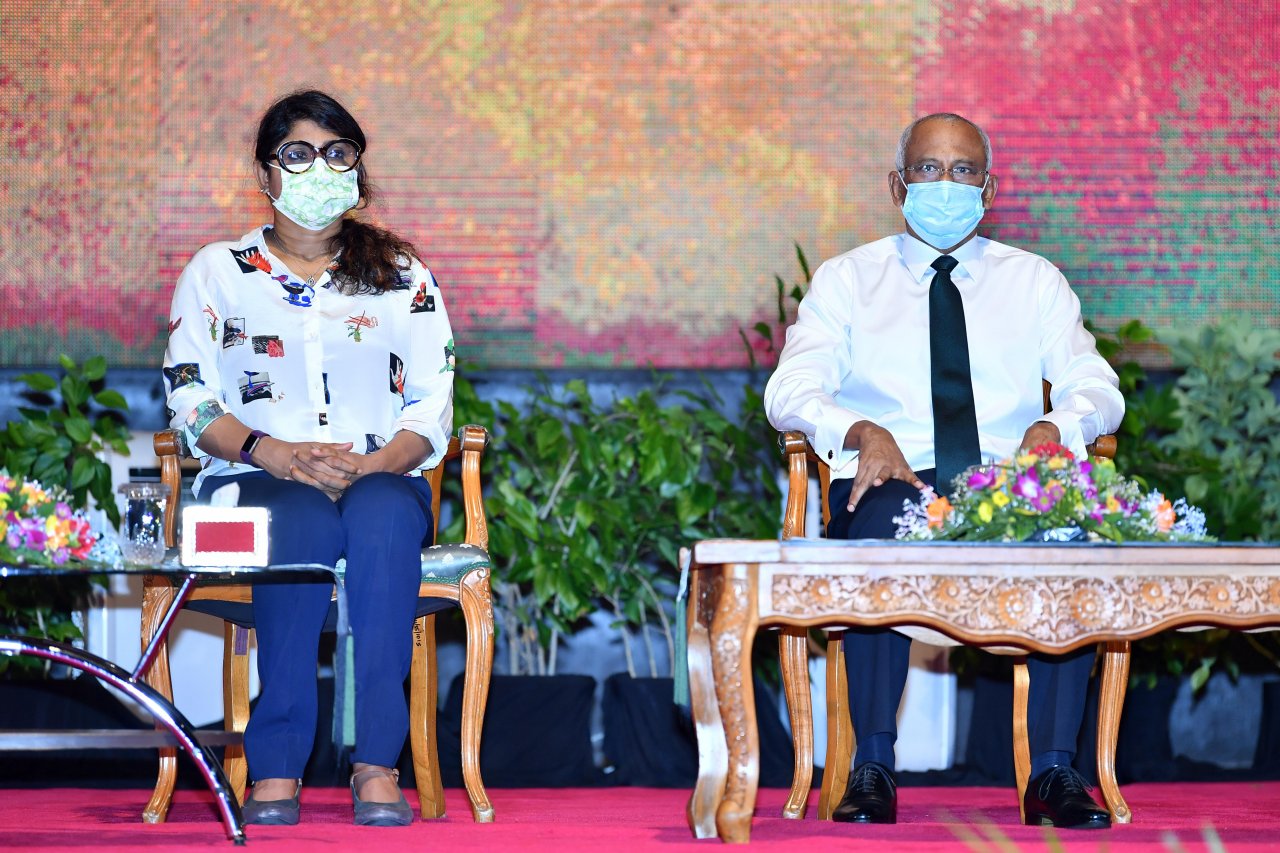 ރައީސުލްޖުމްހޫރިއްޔާ ދިވެހި ސިފައިންނާ ބައްދަލު ކުރެއްވުން