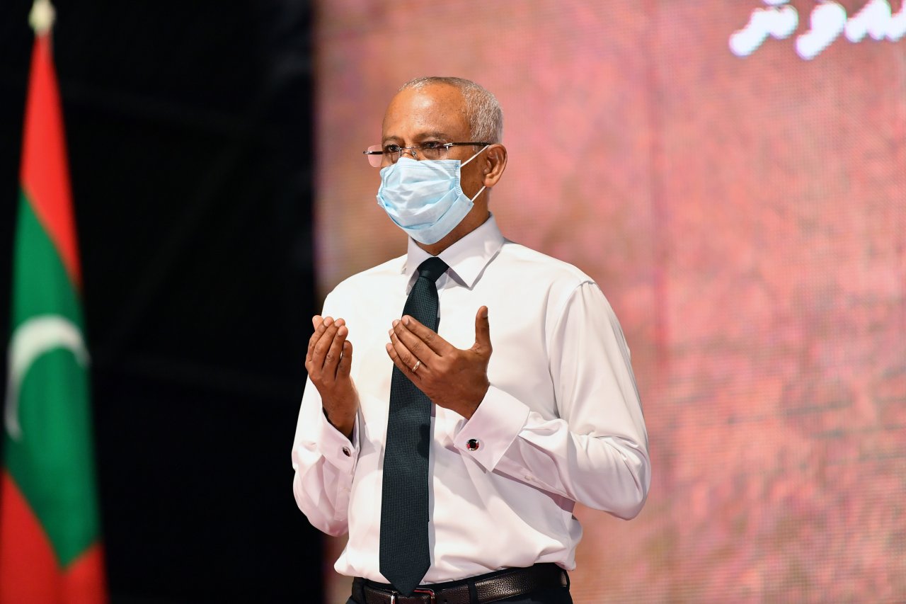 ރައީސުލްޖުމްހޫރިއްޔާ ދިވެހި ސިފައިންނާ ބައްދަލު ކުރެއްވުން